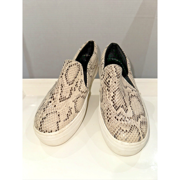 A New Day Faux Snakeskin Slip Ons Size 9 - Picture 1 of 7